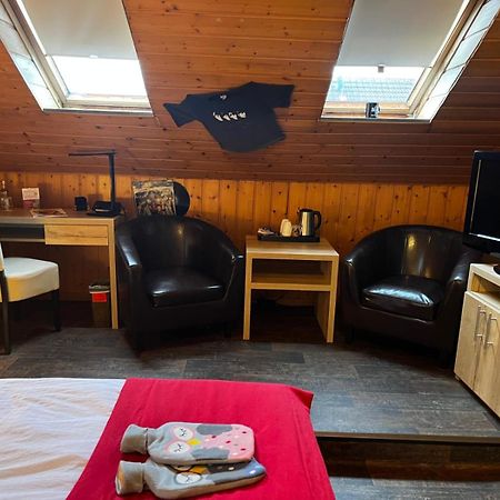 Henblas Hotel Neuenrade Екстериор снимка