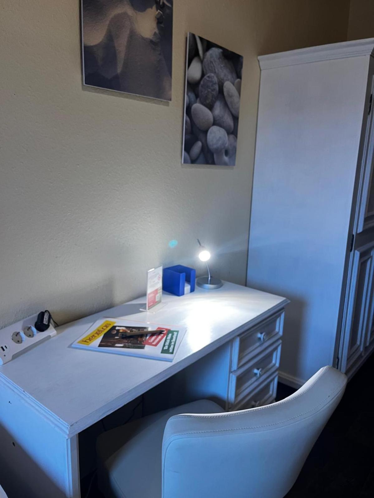 Henblas Hotel Neuenrade Екстериор снимка
