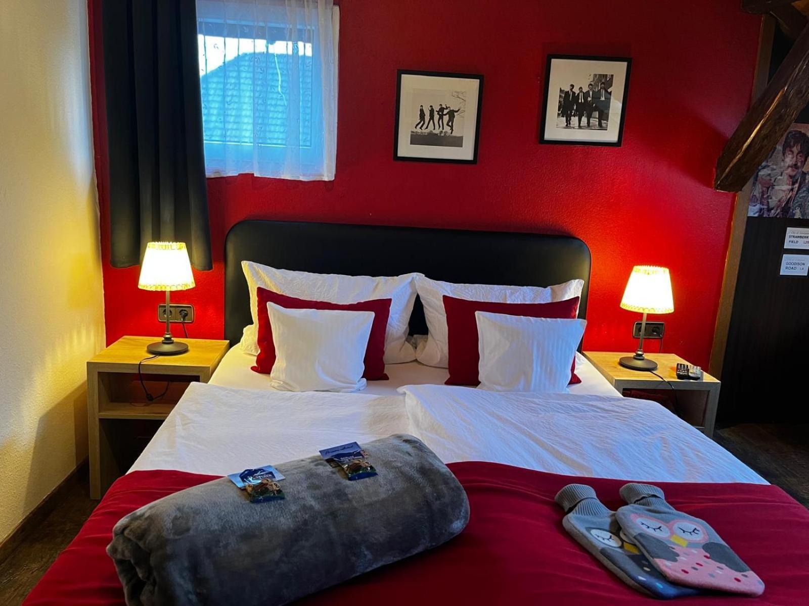 Henblas Hotel Neuenrade Екстериор снимка