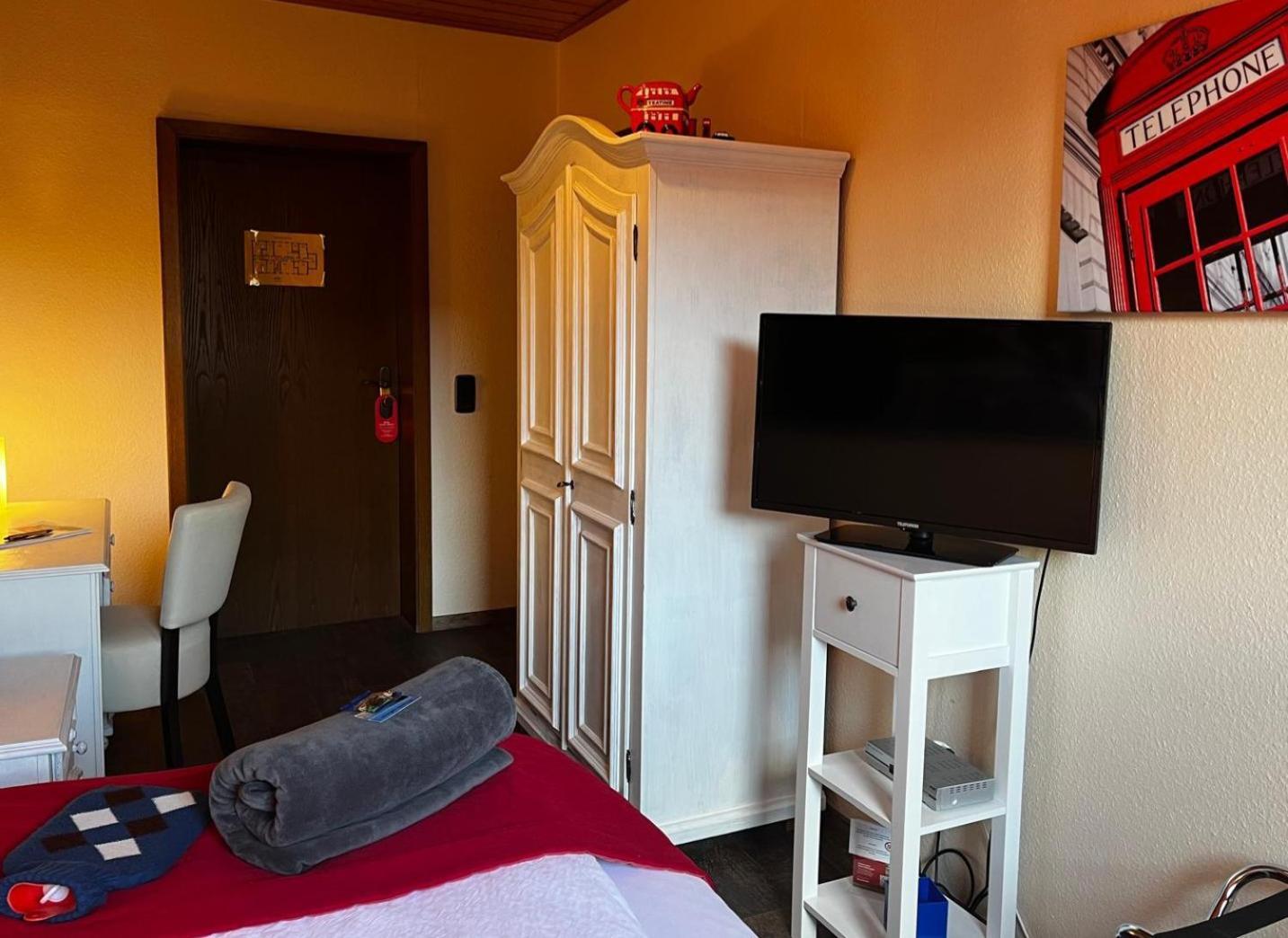 Henblas Hotel Neuenrade Екстериор снимка