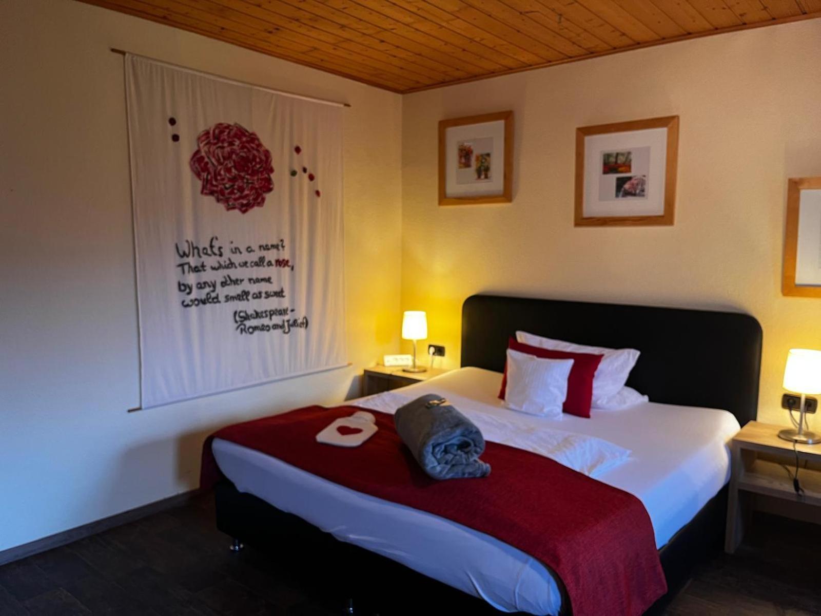 Henblas Hotel Neuenrade Екстериор снимка
