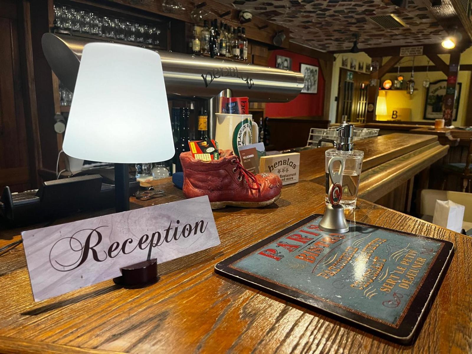Henblas Hotel Neuenrade Екстериор снимка