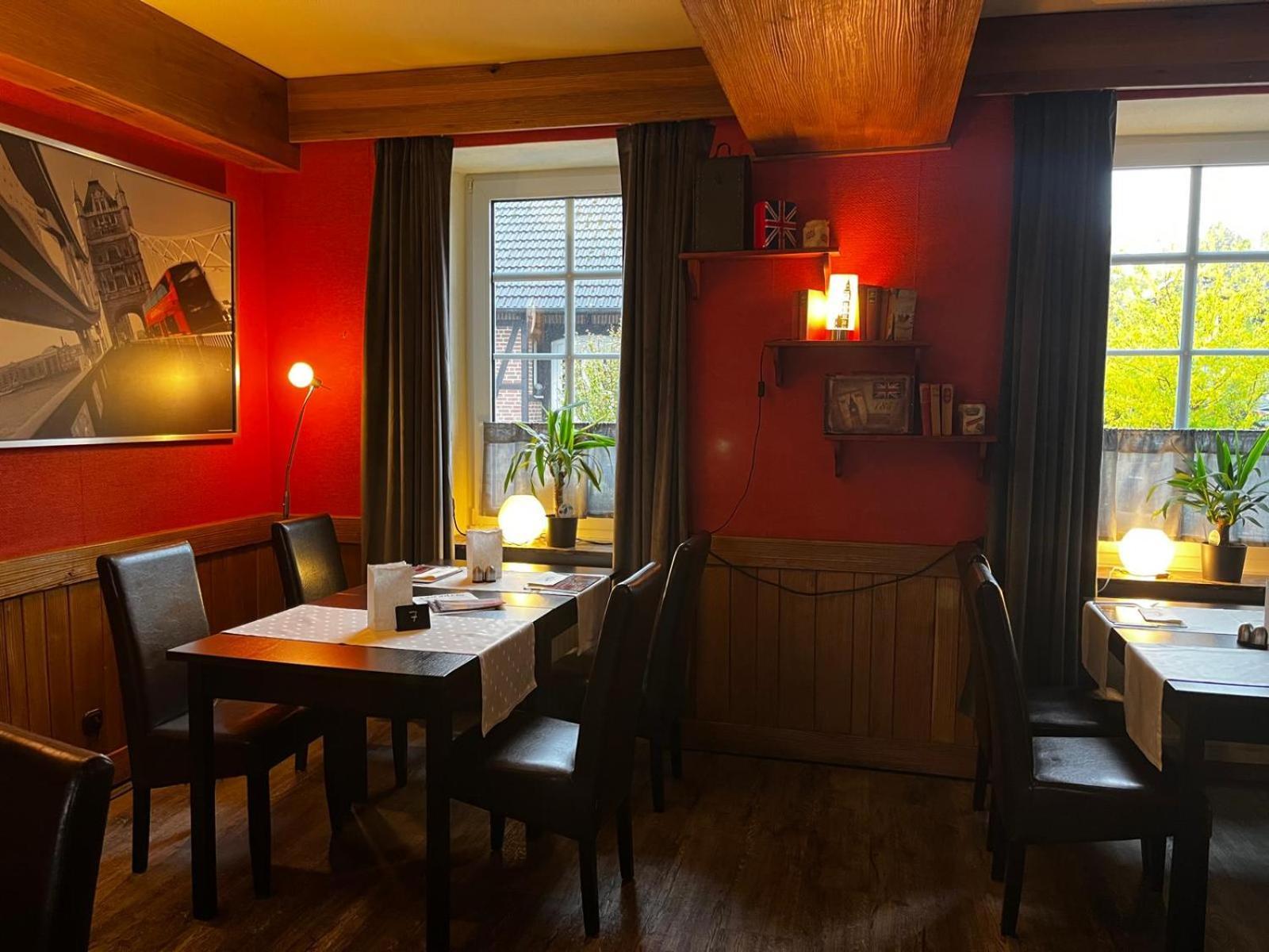Henblas Hotel Neuenrade Екстериор снимка