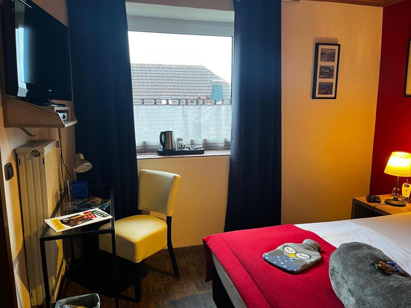 Henblas Hotel Neuenrade Екстериор снимка