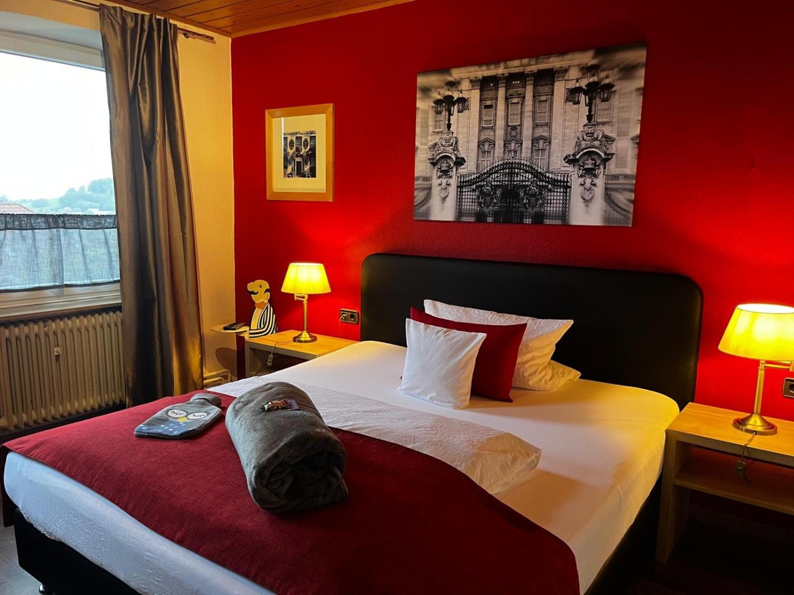 Henblas Hotel Neuenrade Екстериор снимка