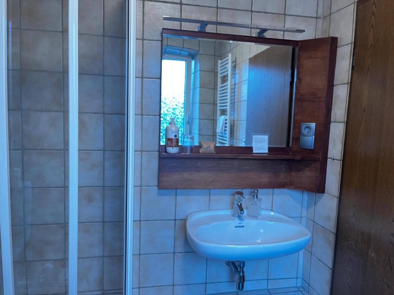 Henblas Hotel Neuenrade Екстериор снимка
